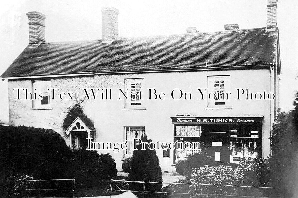 SX 5861 - HS Tunks Grocers Shop, Furners Green, Sussex