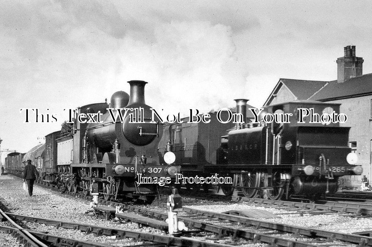 SX 749 - Littlehampton Railway Station, Sussex c1913