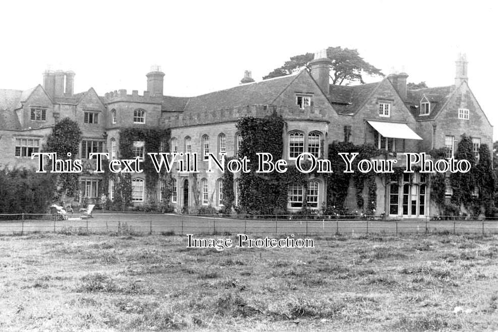 WA 1668 - The Bury, Offchurch, Warwickshire c1904