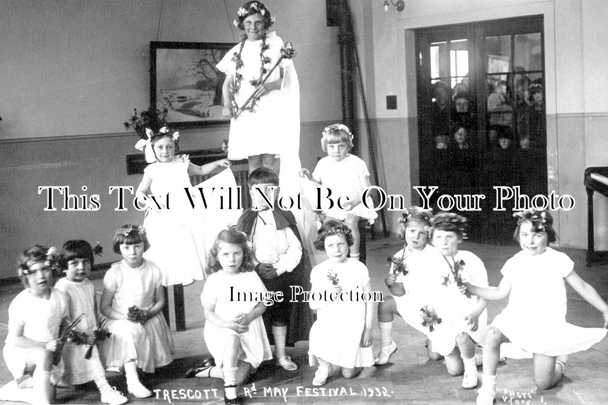 WA 1679 - Trescott Road School May Festival, Warwickshire 1932