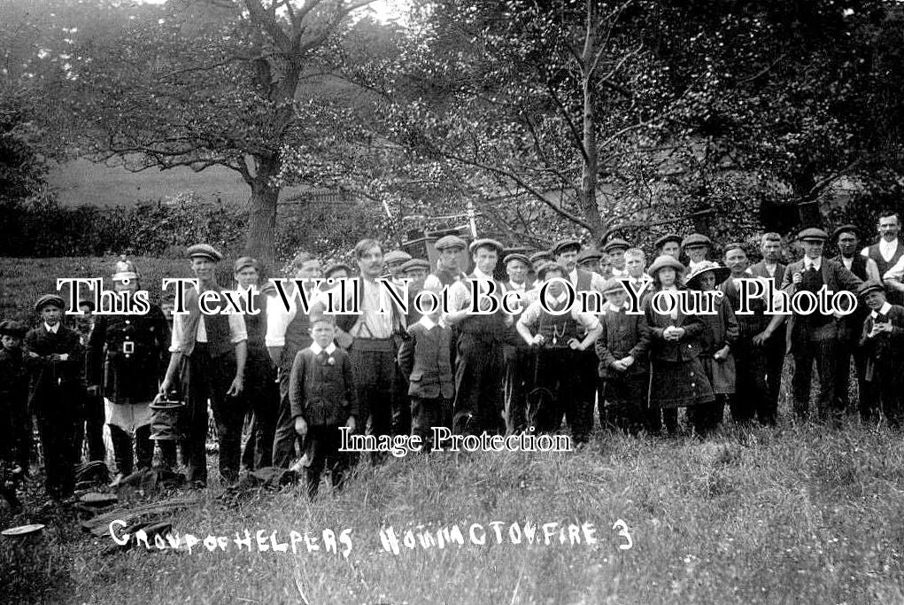 WA 2498 - Group Of Helpers, Honington Fire, Shipston On Stour, Warwickshire