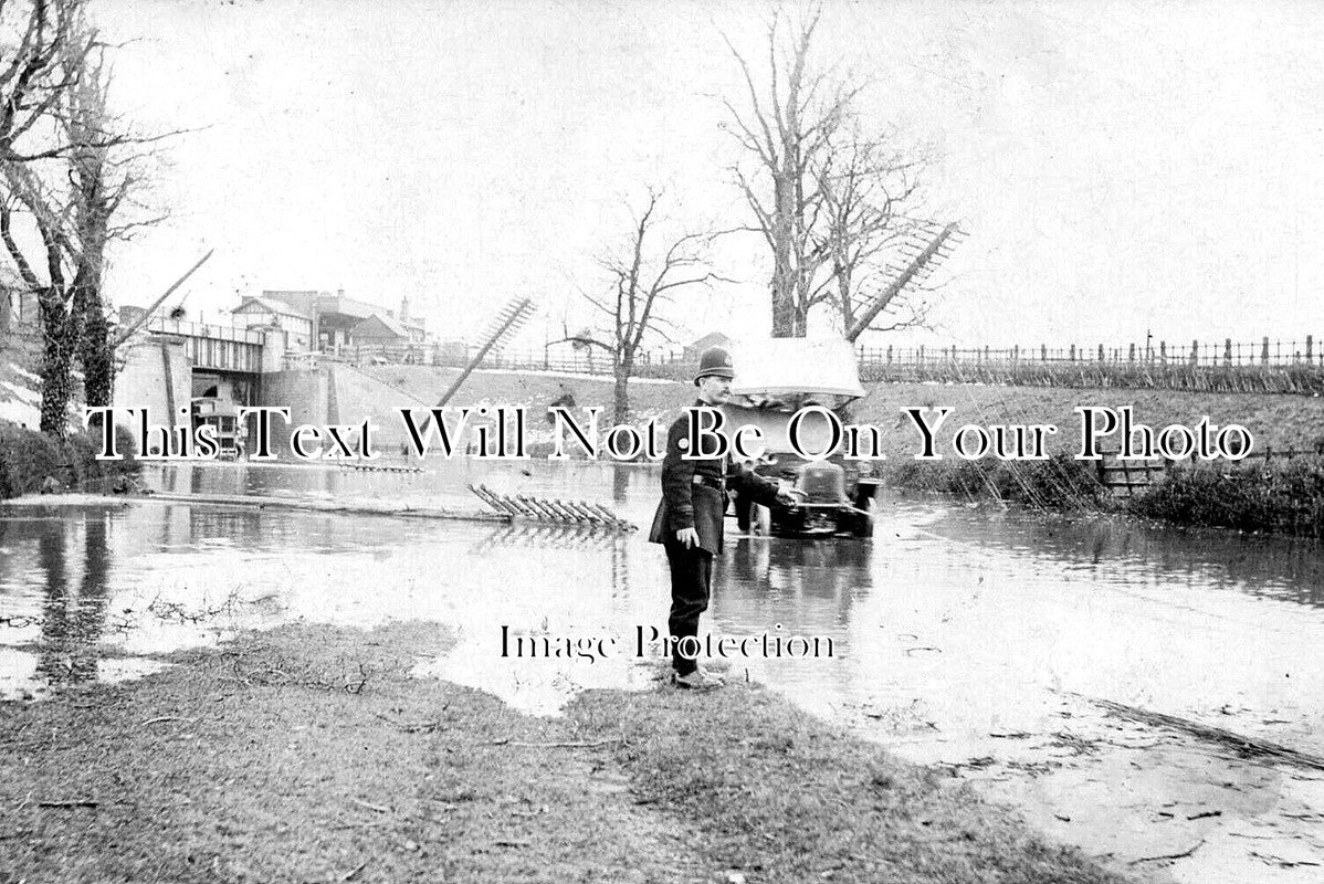WA 2532 - Storm Damage, Willoughby Railway Station, Warwickshire