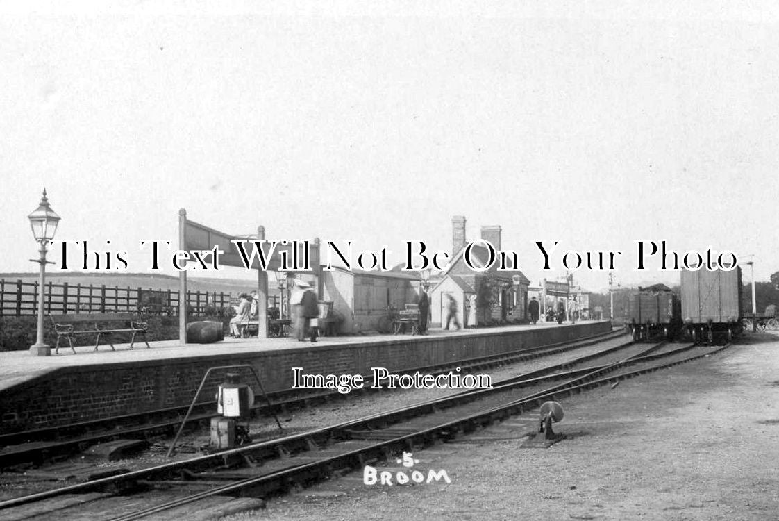 WA 326 - Broom Railway Station, Warwickshire