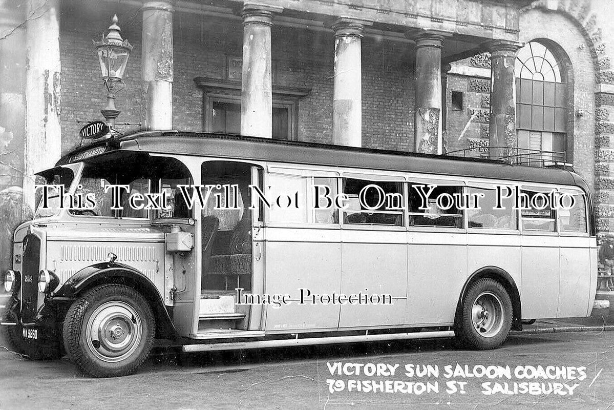 WI 1380 - Victory Sun Saloon Coaches, Fisherton Street, Salisbury, Wiltshire c1938