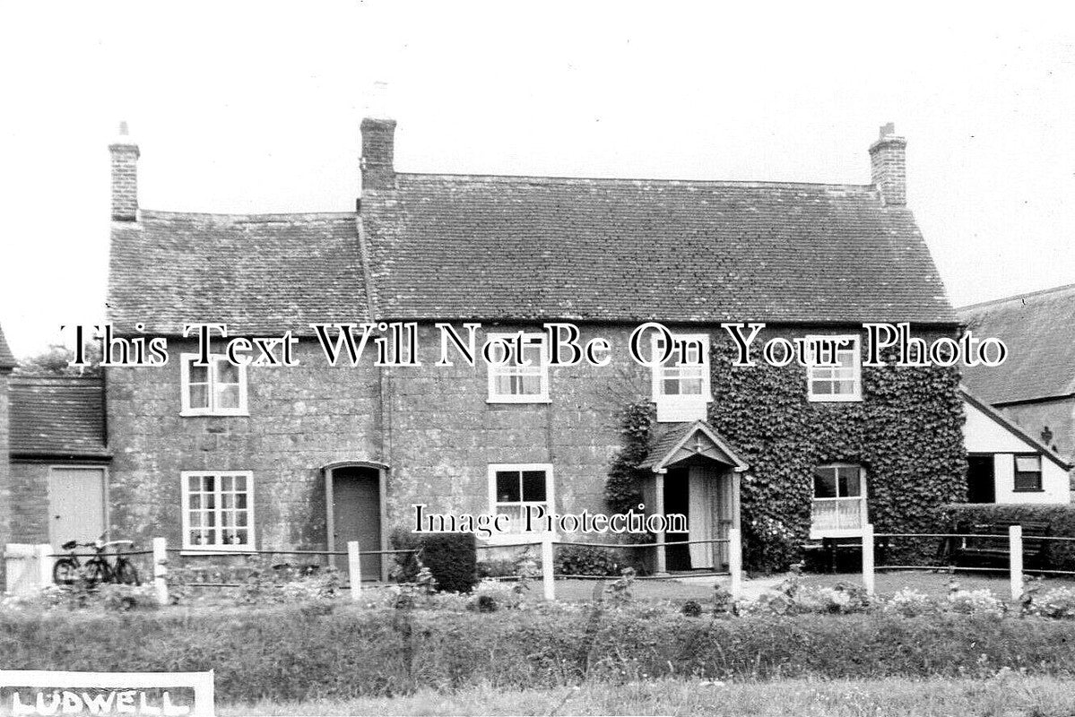 WI 1527 - The Lamb Inn Pub, Ludwell, Wiltshire
