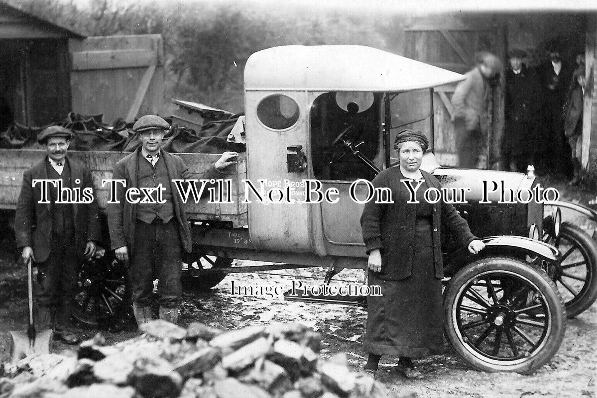 WI 1528 - Hope Bros Coal Merchants, Burbage, Wiltshire c1926