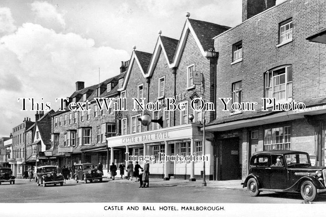 WI 1594 - Castle & Ball Hotel, Marlborough, Wiltshire c1953