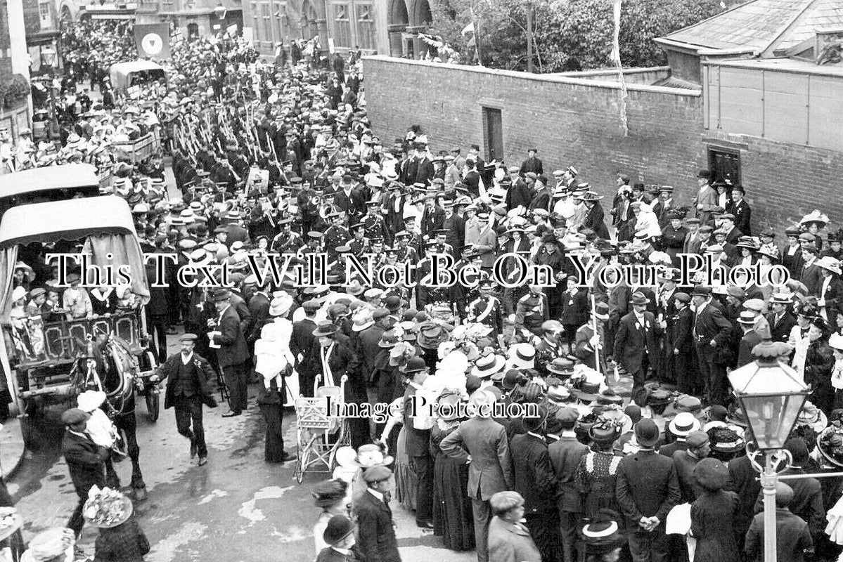 WI 1628 - Coronation Parade, Trowbridge, Wiltshire c1912