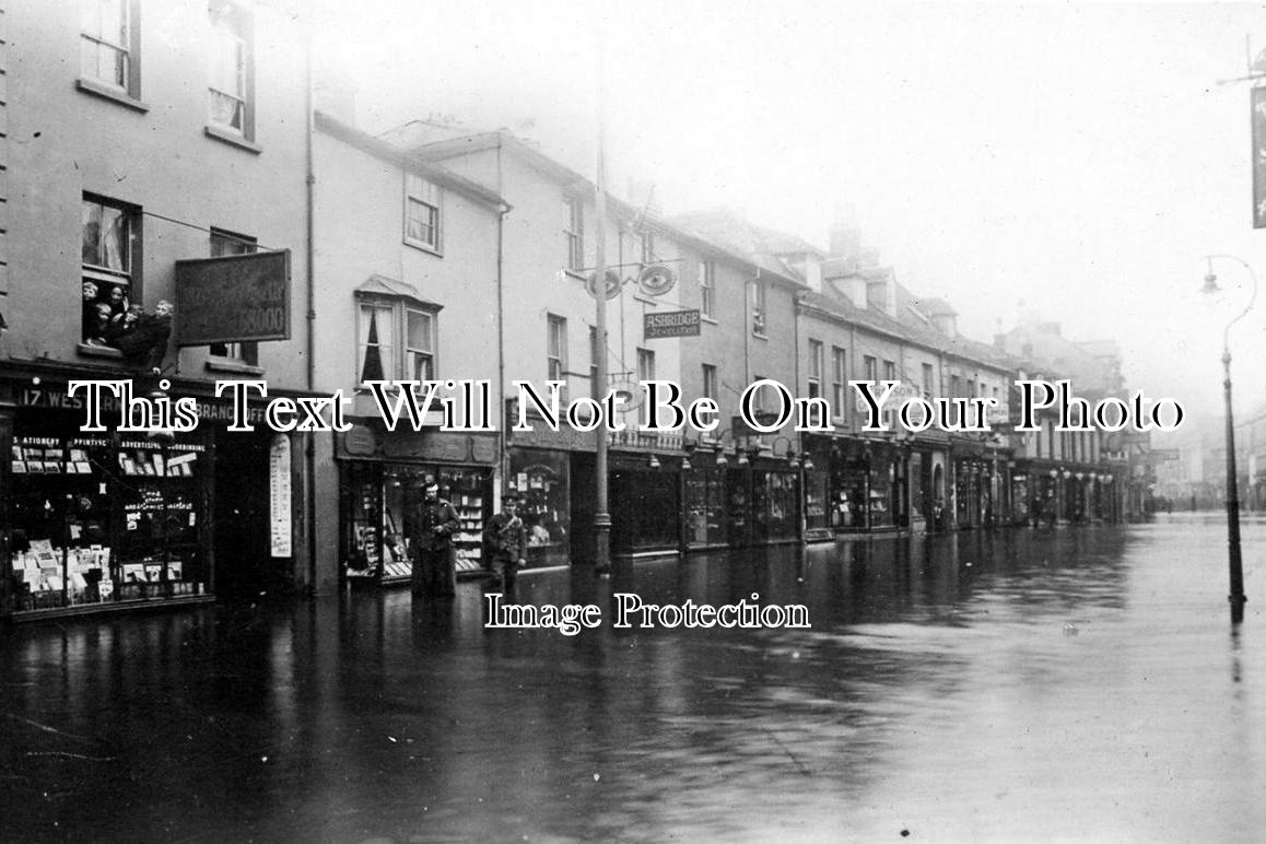 WI 363 - Fisherton Street, Salisbury Floods, Wiltshire 1915