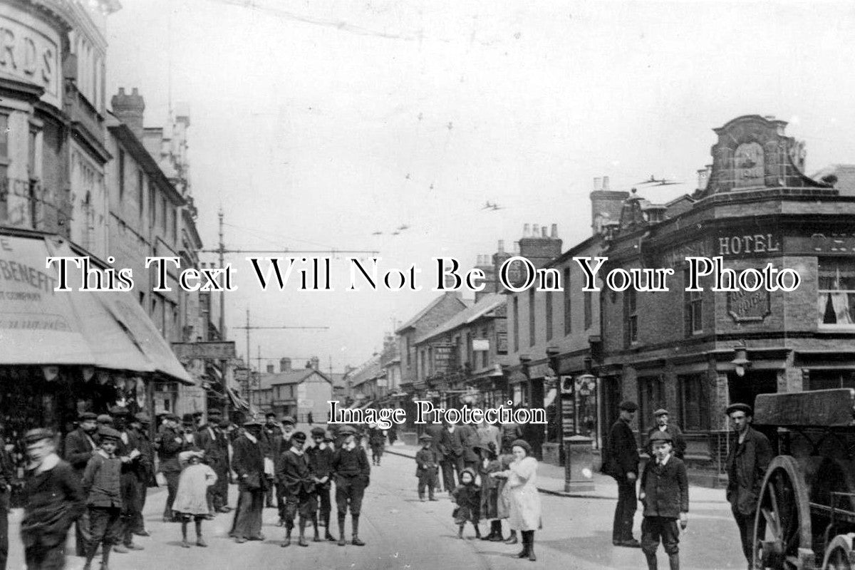 WI 374 - Fleet Street, Swindon, Wiltshire c1932