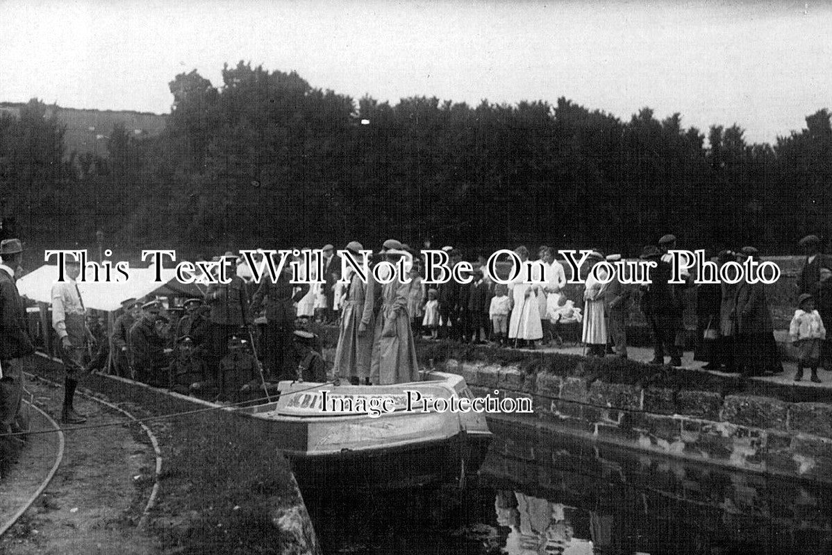 WI 411 - WW1 Red Cross Hospital Barge Bitterne, Bradford On Avon, Avoncliffe, Wiltshire c1917