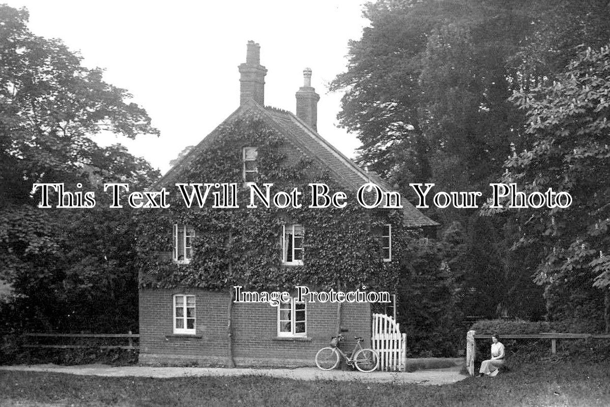 WI 620 - The Cottage At Coate Reservoir, Swindon, Wiltshire c1920