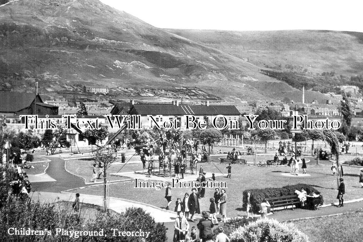 WL 1548 - Childrens Playground, Treorchy, Wales