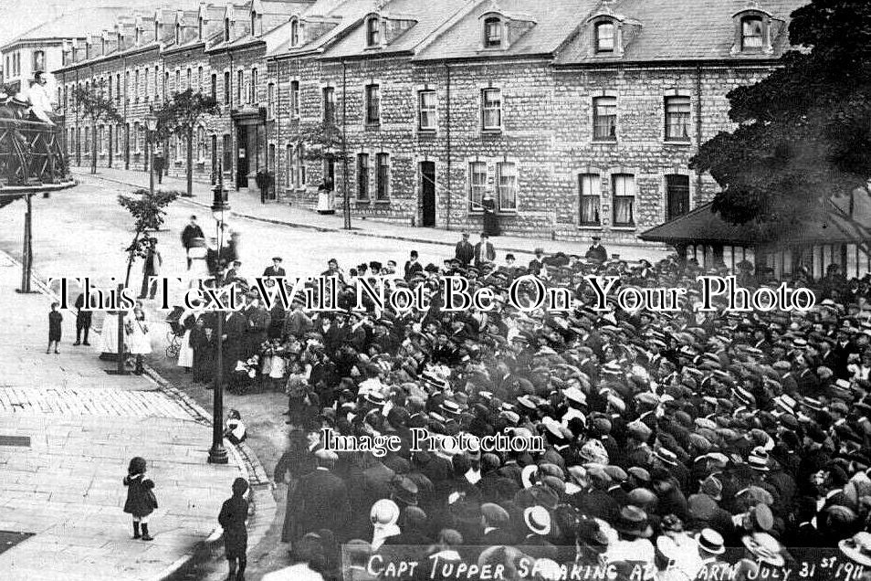 WL 1679 - Captain Tupper Speaking At Penarth, Wales 1911