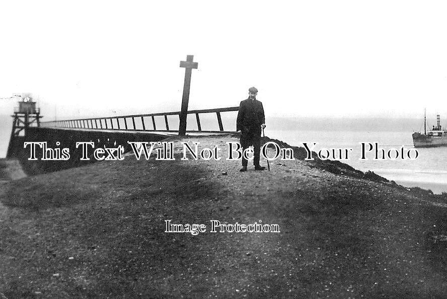 WL 1719 - The Pier, Llanelly, Wales c1915