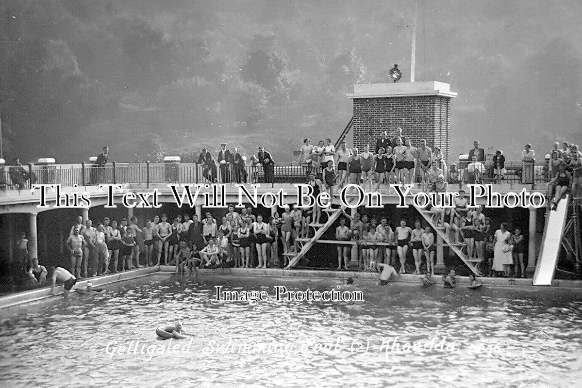 WL 1786 - Gelligaled Swimming Pool, Rhondda, Wales c1920