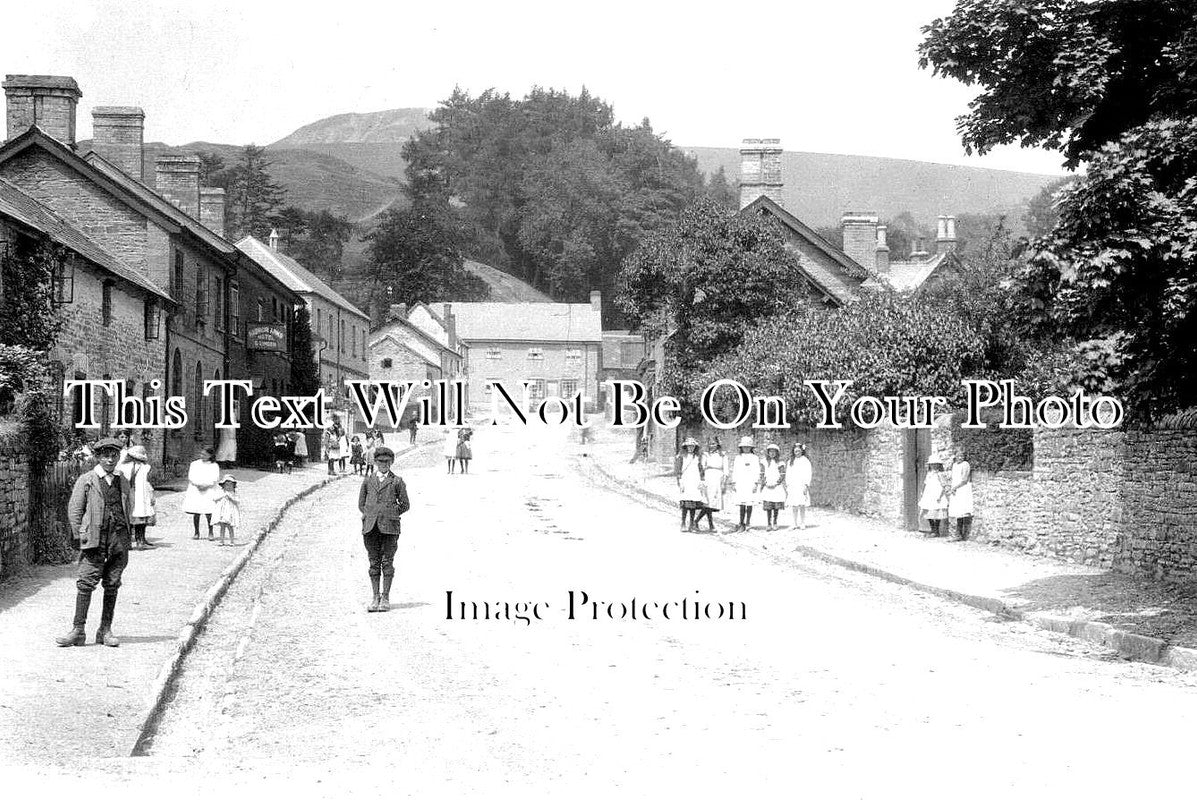 WL 200 - Broad Street, New Radnor, Powys, Wales c1910