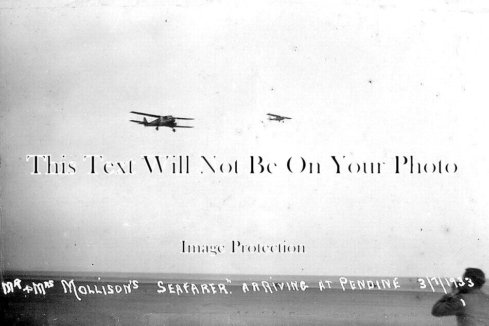 WL 2176 - Jim Mollison & Amy Johnson Arriving At Pendine Sands, Wales 1933