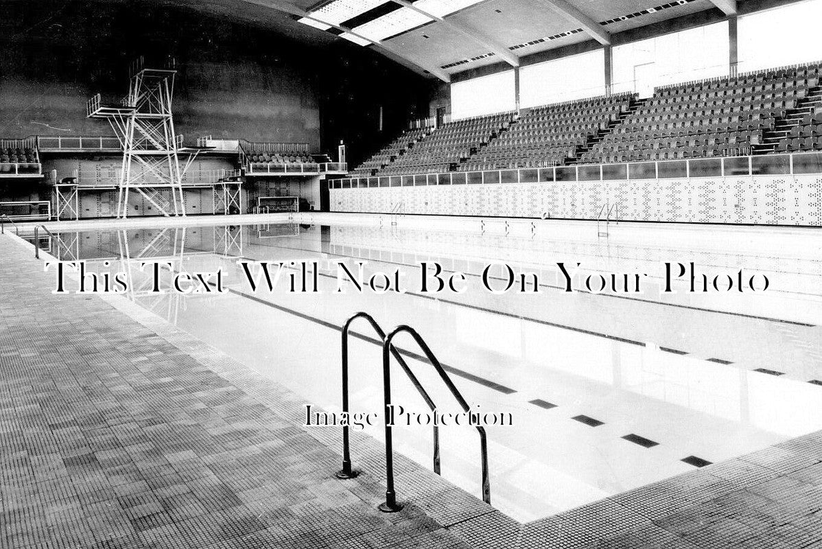 WL 2373 - Empire Swimming Pool, Cardiff, Wales