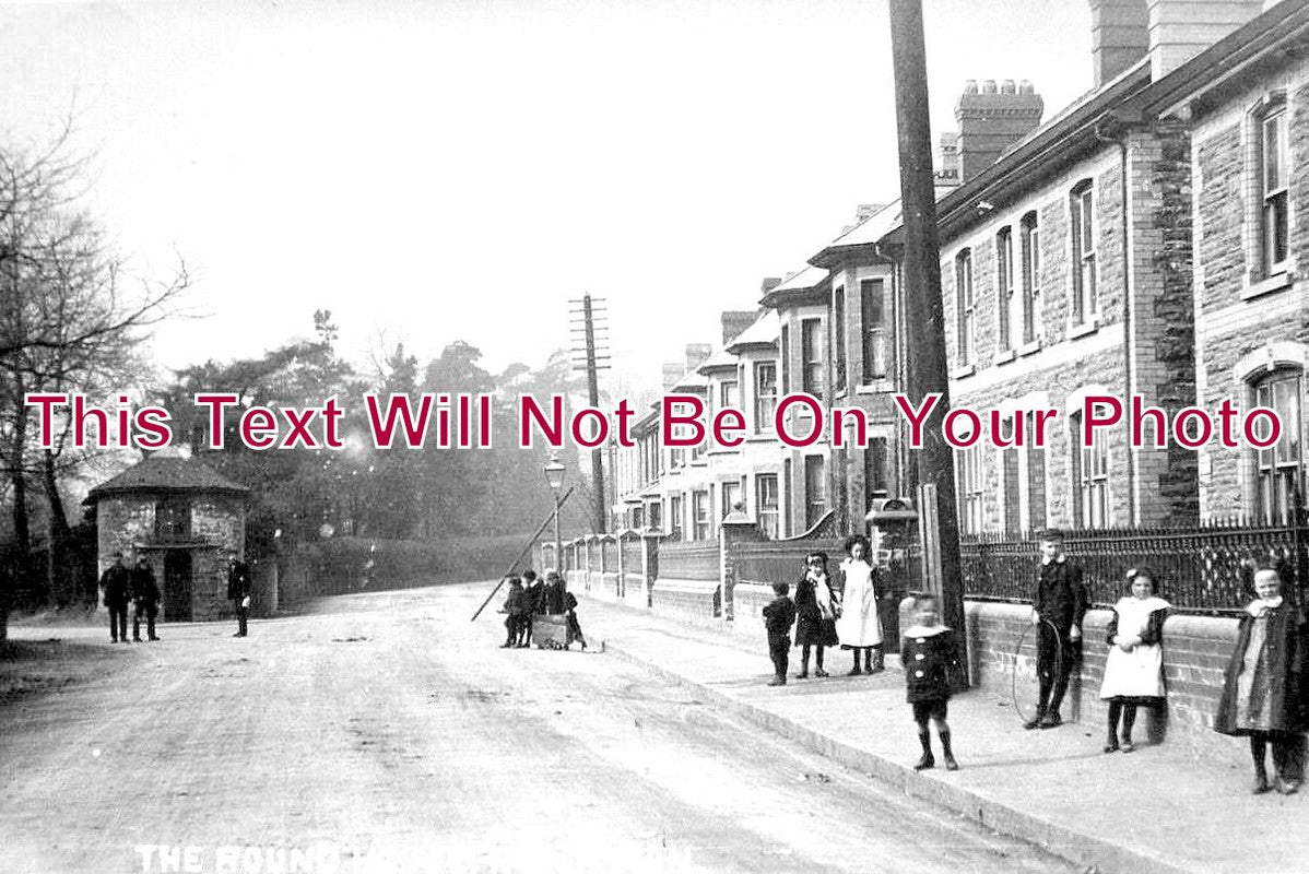 WL 3030 - The Round House, Risca, Monmouthshire, Wales c1912