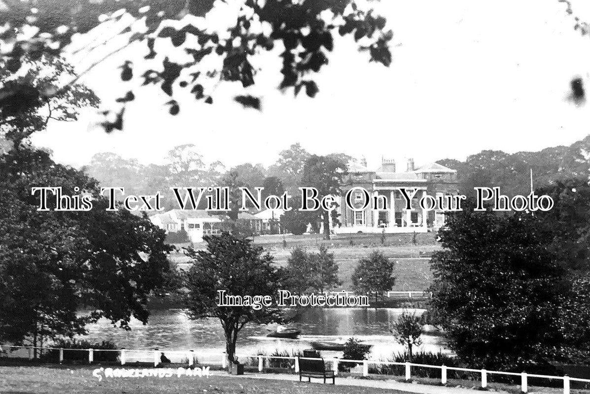 WL 399 - Groveland Park, Winchmore Hill, London