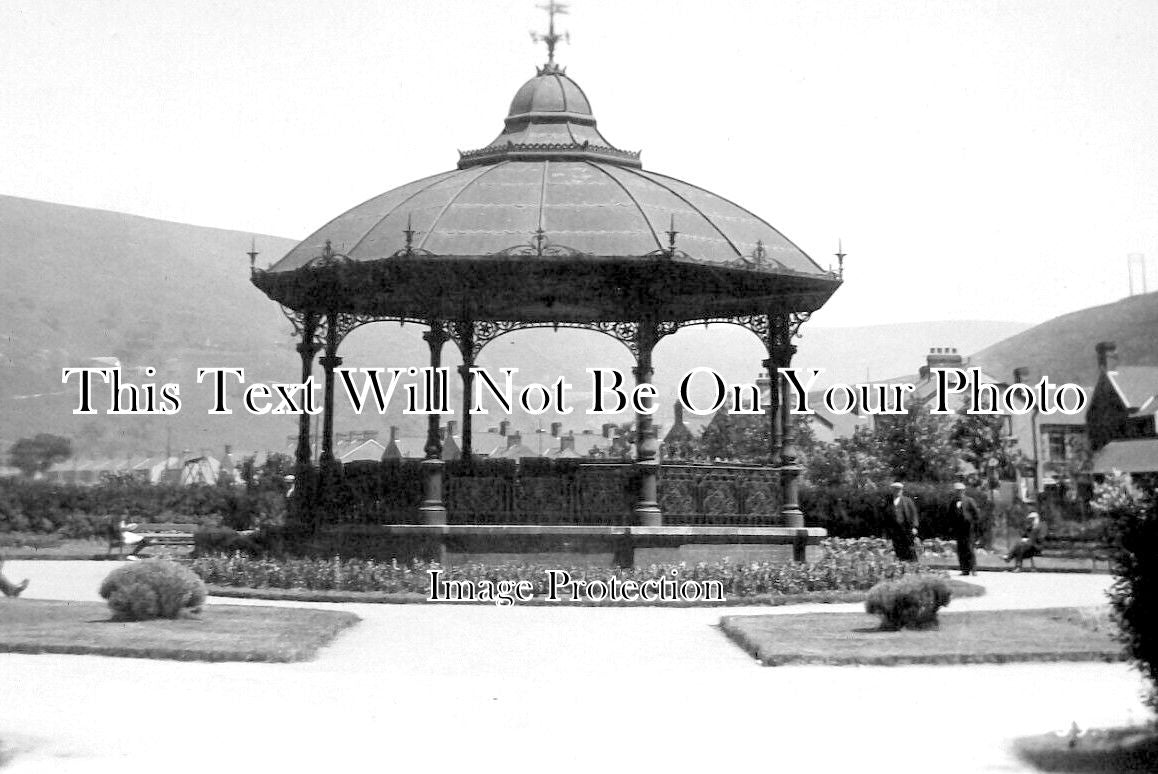 WL 419 - Bandstand, Talbot Memorial Park, Port Talbot, Wales c1937