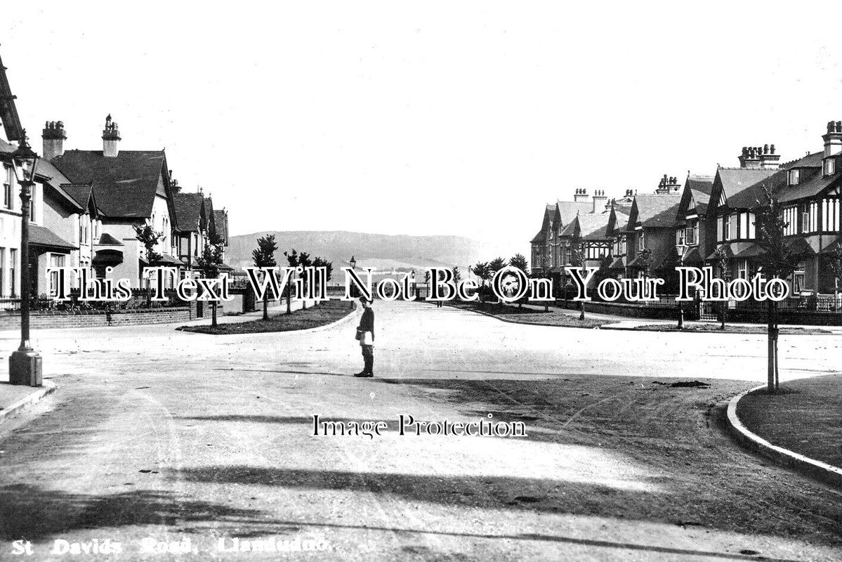 WL 515 - St Davids Road, Llandudno, Wales c1916