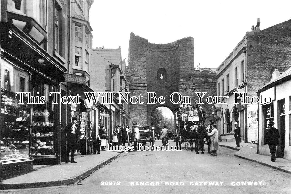 WL 580 - Bangor Road Gateway, Conway, Wales