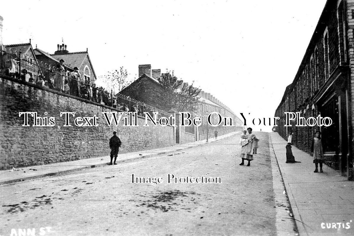 WL 709 - Ann Street, Pontypridd, Wales