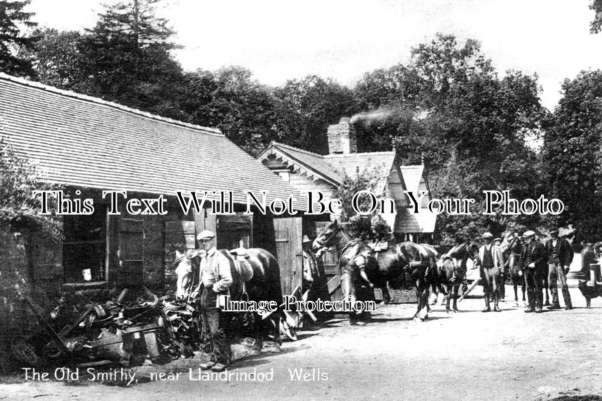 WL 749 - The Old Smithy, Llandrindod Wells, Wales