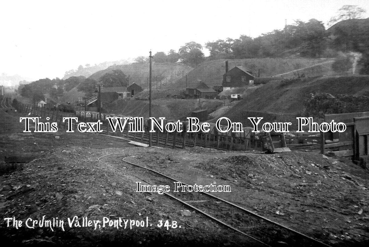 WL 804 - The Crumlin Valley, Pontypool, Monmouthshire, Wales c1919