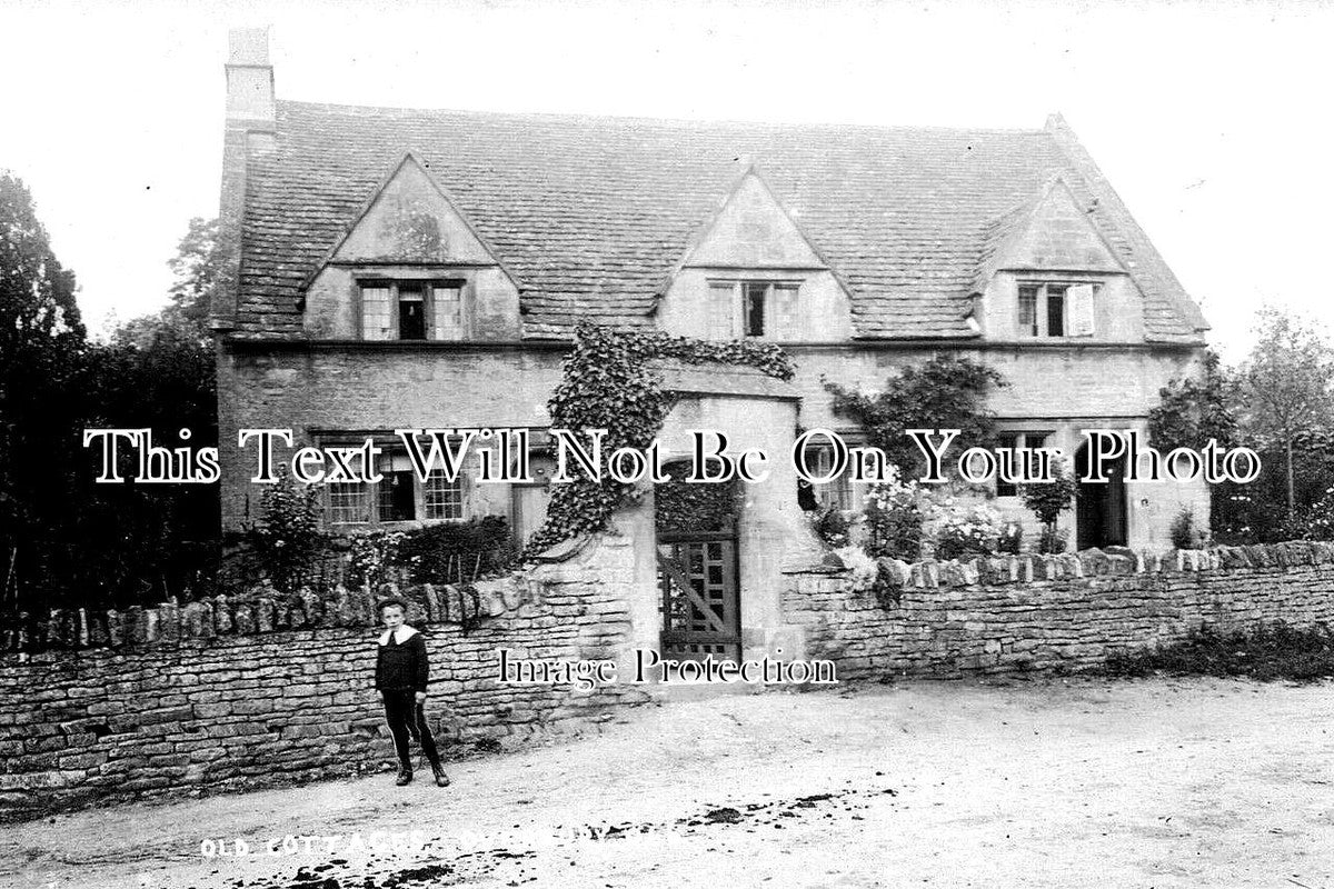 WO 1209 - Old Cottages, Overbury, Worcestershire