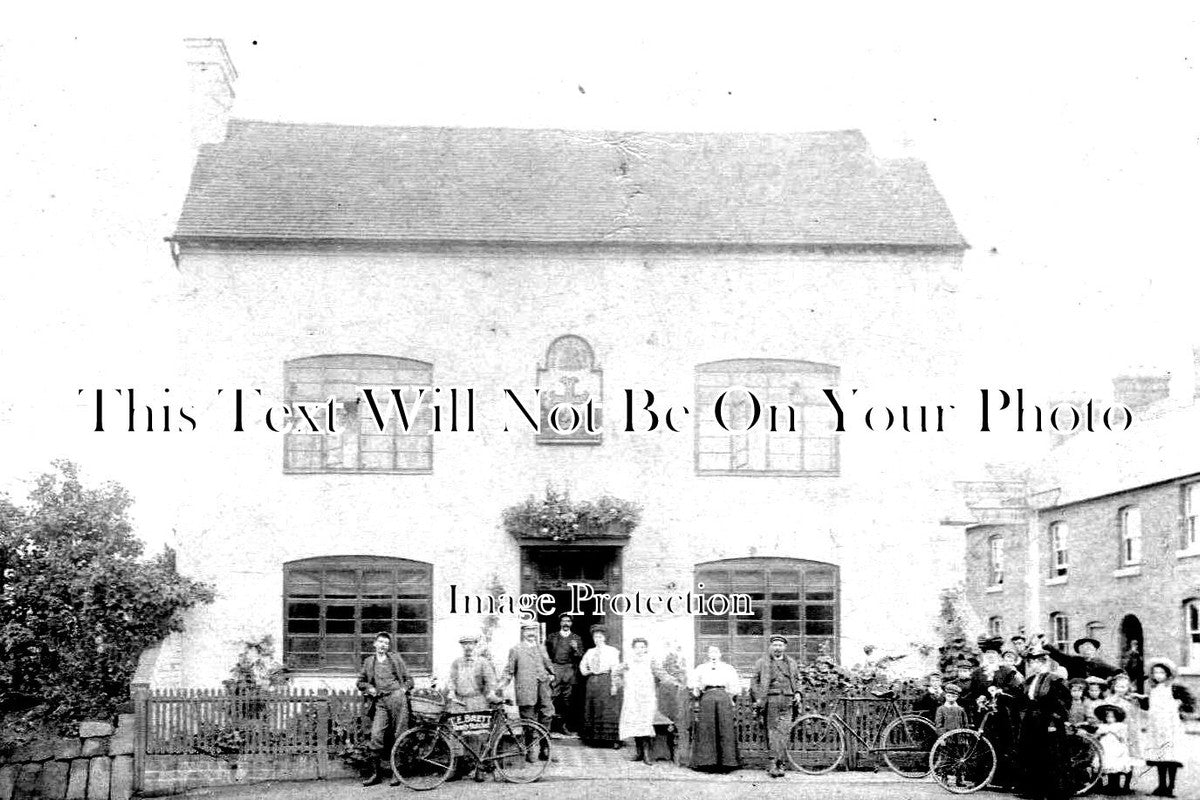 WO 574 Holy Cross Pub, Clent, Worcestershire JB Archive