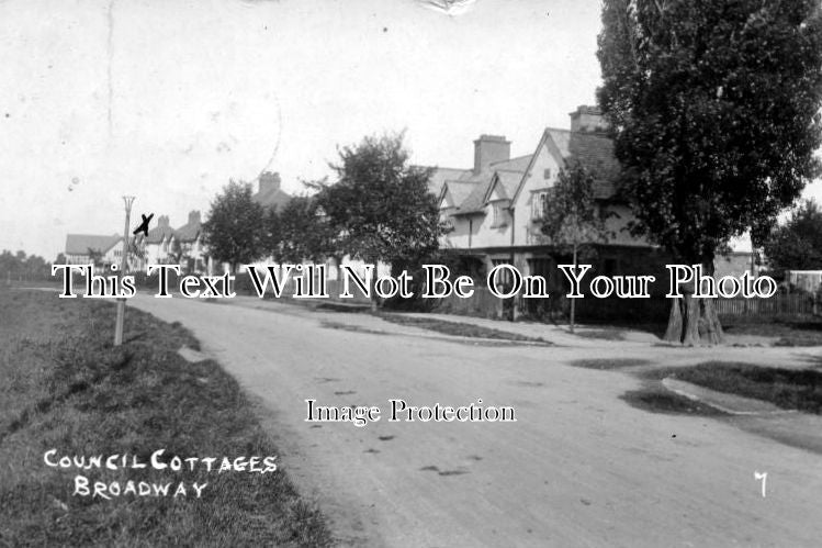 WO 87 - Council Cottages, Broadway, Worcestershire