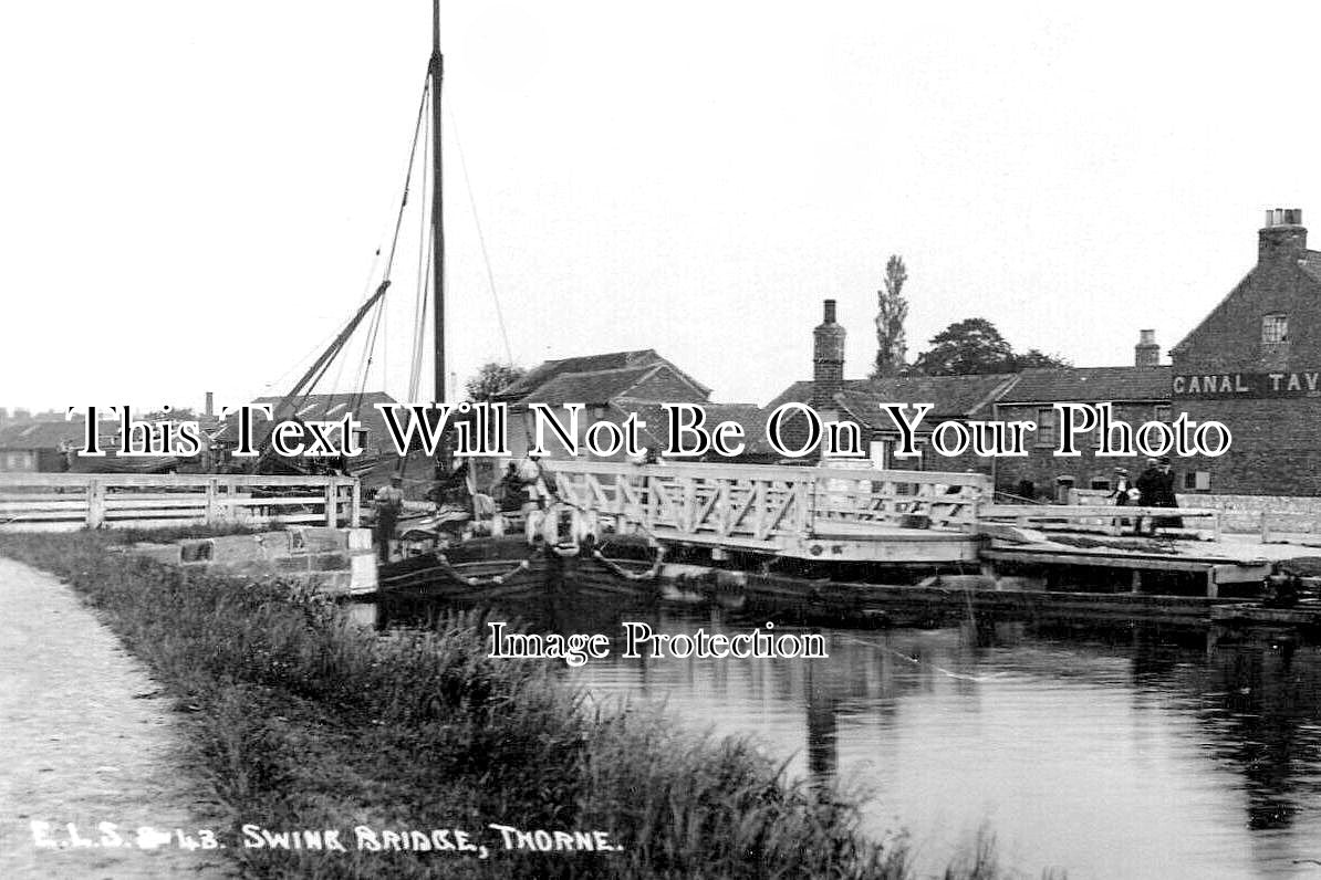 YO 10074 - Swing Bridge, Thorne, Yorkshire