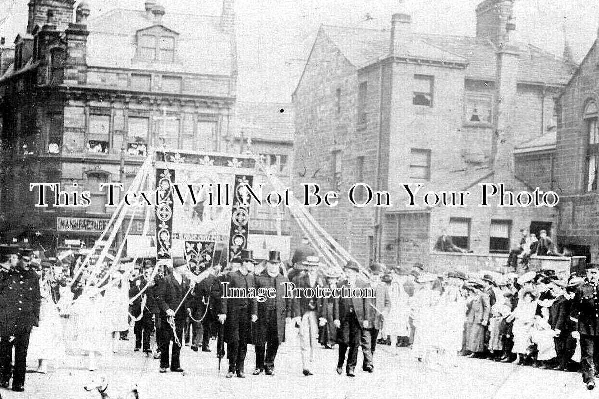 YO 10179 - St Annes Church parade, Keighley, Yorkshire