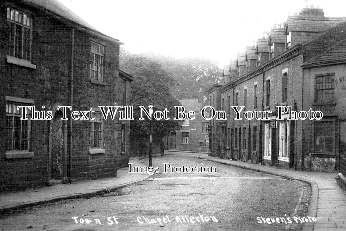 YO 10243 - Town Street, Chapel Allerton, Leeds, Yorkshire c1923