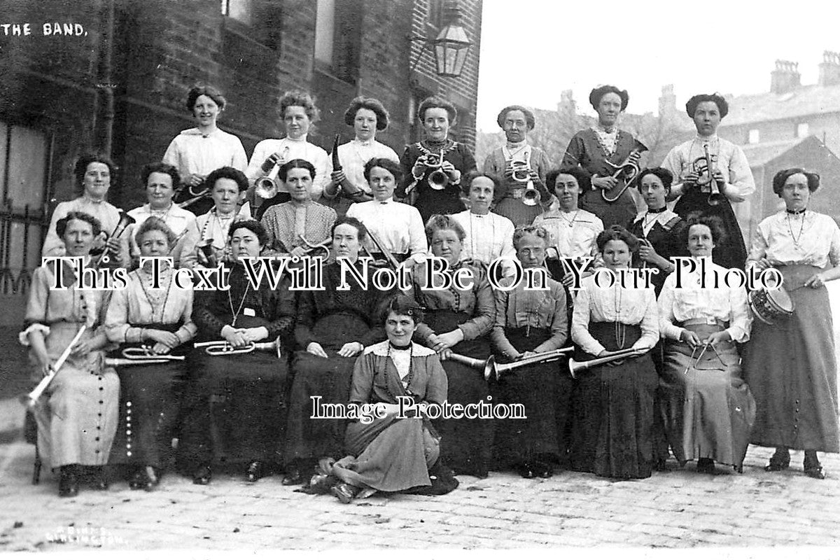 YO 10298 - The Band, Girlington, Yorkshire