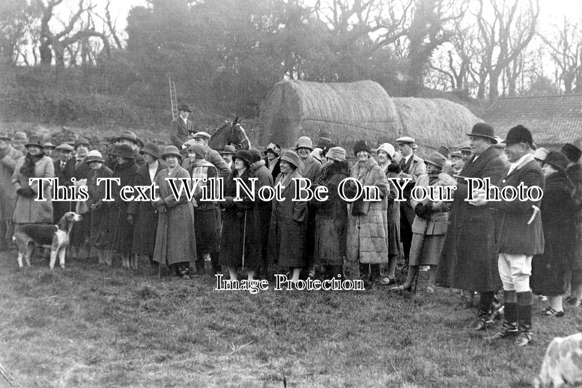 YO 10394 - Hunt Scene, Scarborough, Yorkshire