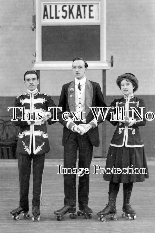 YO 10769 - Roller Skating Rink Attendents, Barnsley, Yorkshire
