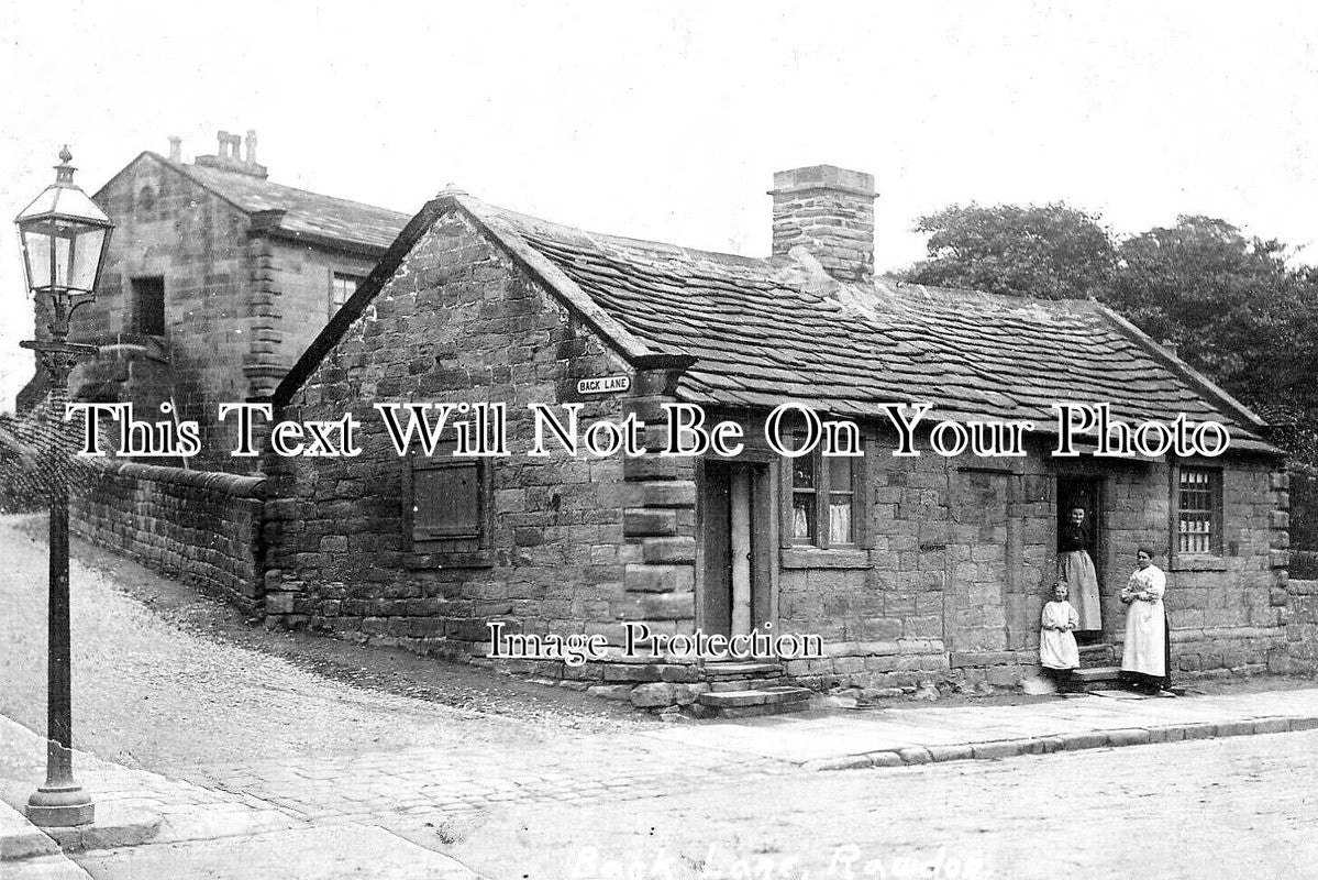 YO 10800 - Back Lane, Layton Avenue, Rawdon, Yorkshire