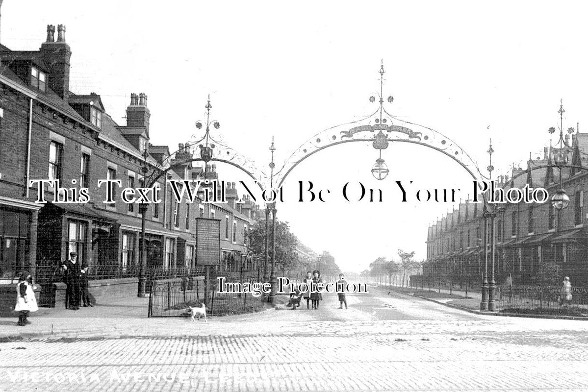YO 10861 - East End Park, Victoria Avenue, Leeds, Yorkshire c1913