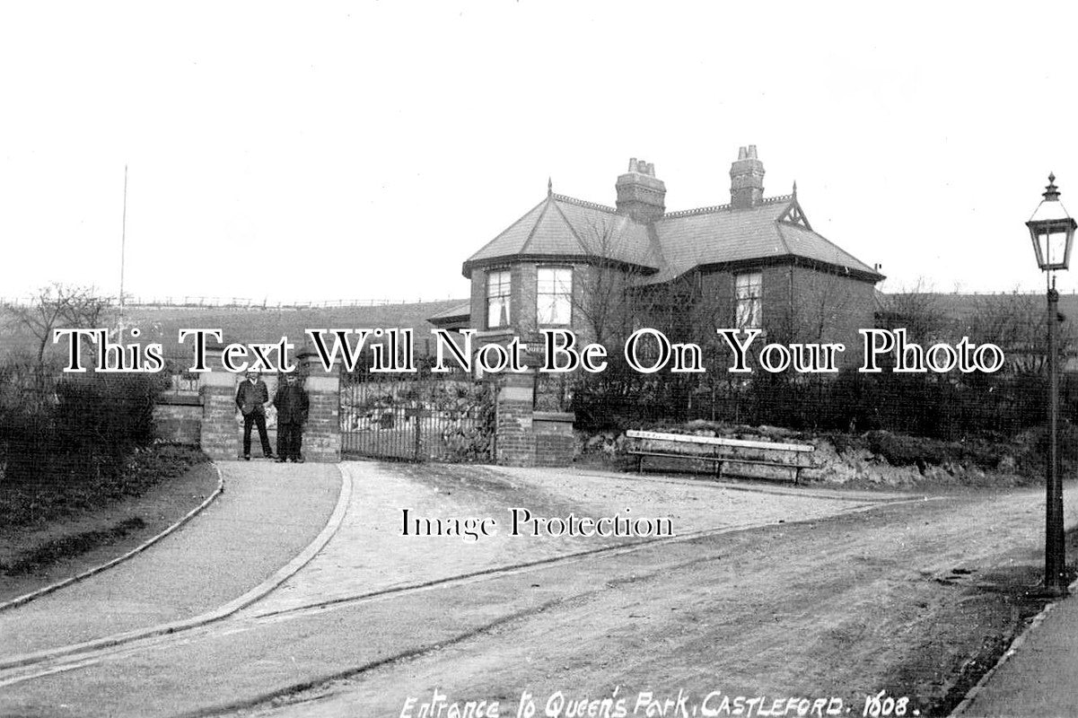 YO 10908 - Entrance To Queen's Park, Castleford, Yorkshire c1914