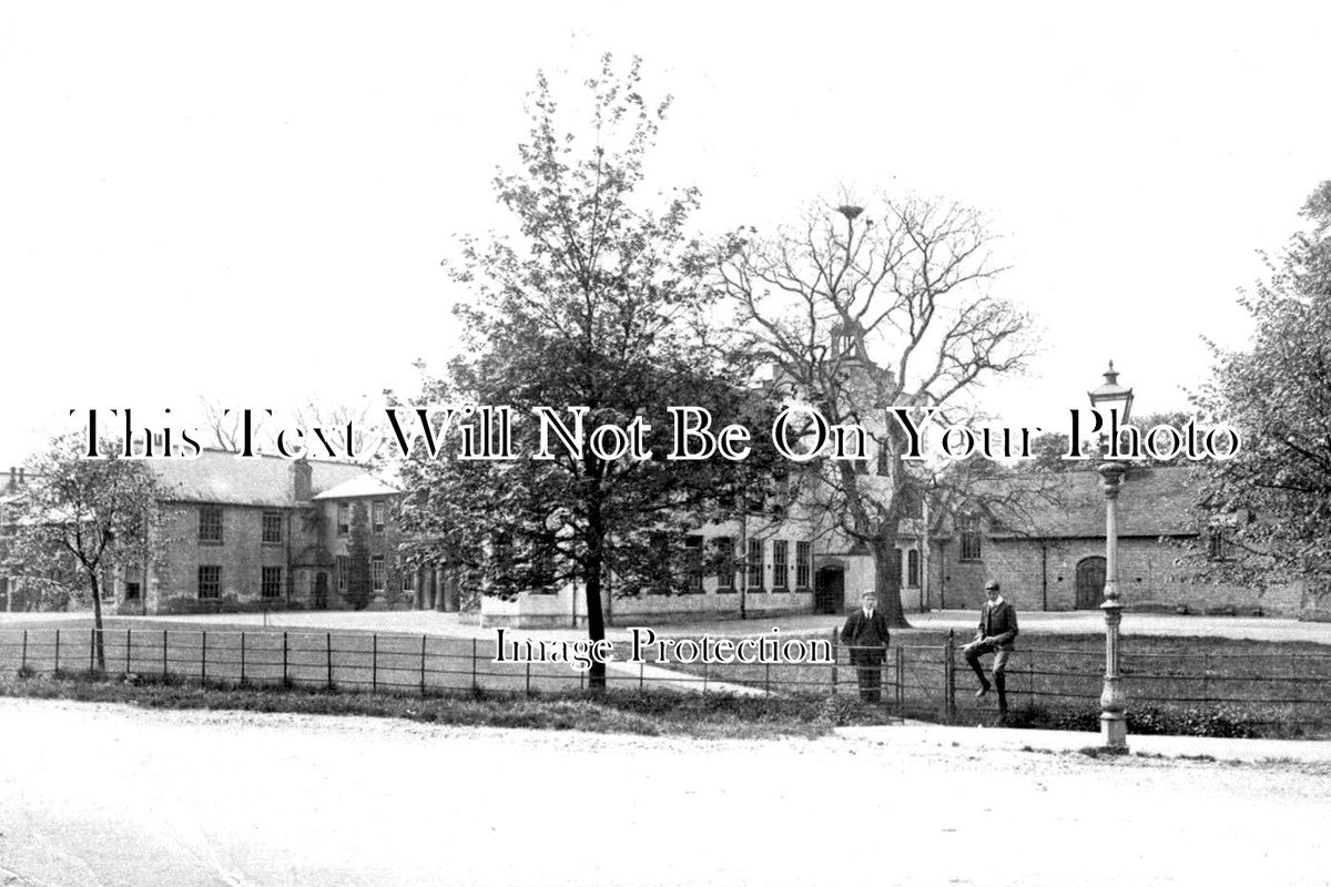 YO 10980 - The Grammer School, Pocklington, Yorkshire c1908