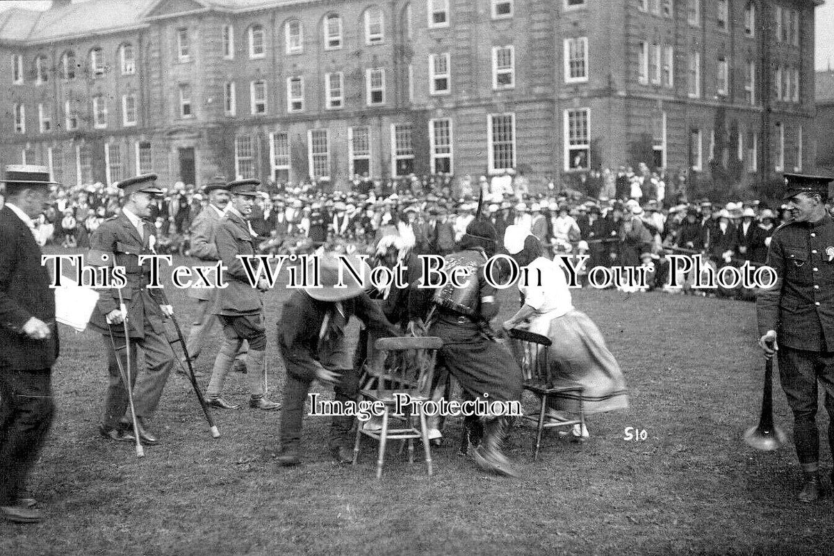 YO 11306 - Headingley Gale At Becketts Park, Leeds, Yorkshire 1918