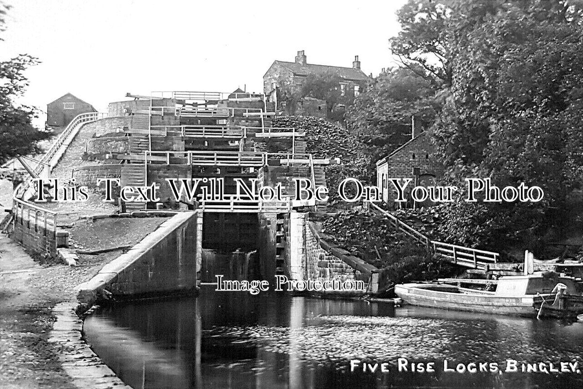 YO 11361 - Five Rise Locks, Bingley, Yorkshire