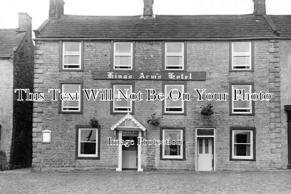 YO 11499 - The Kings Arms Hotel, Reeth, Yorkshire