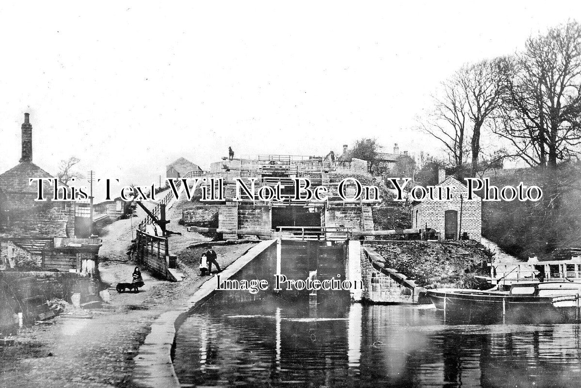 YO 11841 - Five Rise Canal Locks, Bingley, Yorkshire