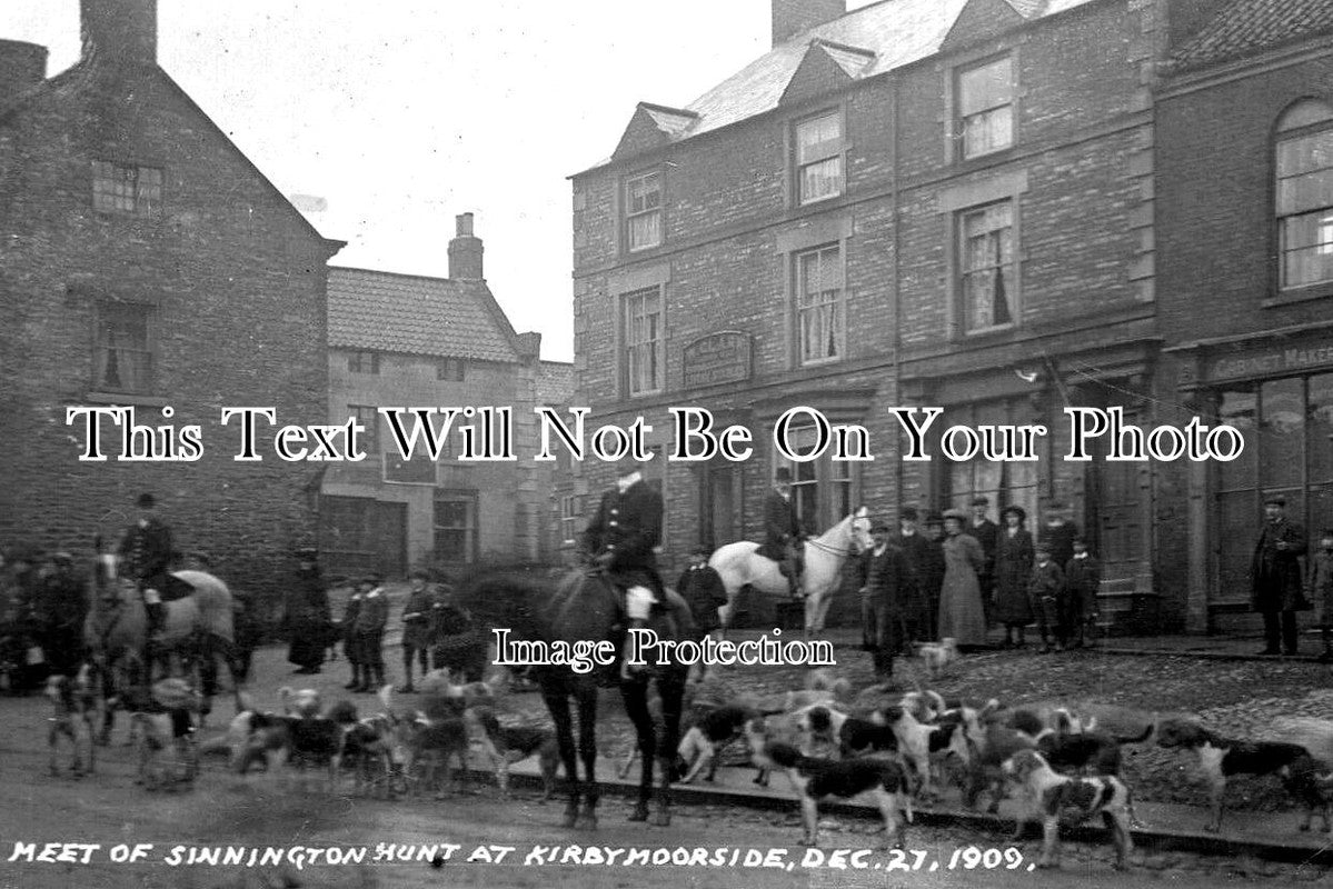 YO 12024 - Sinnington Hunt Meet At Kirbymoorside, Yorkshire 1910
