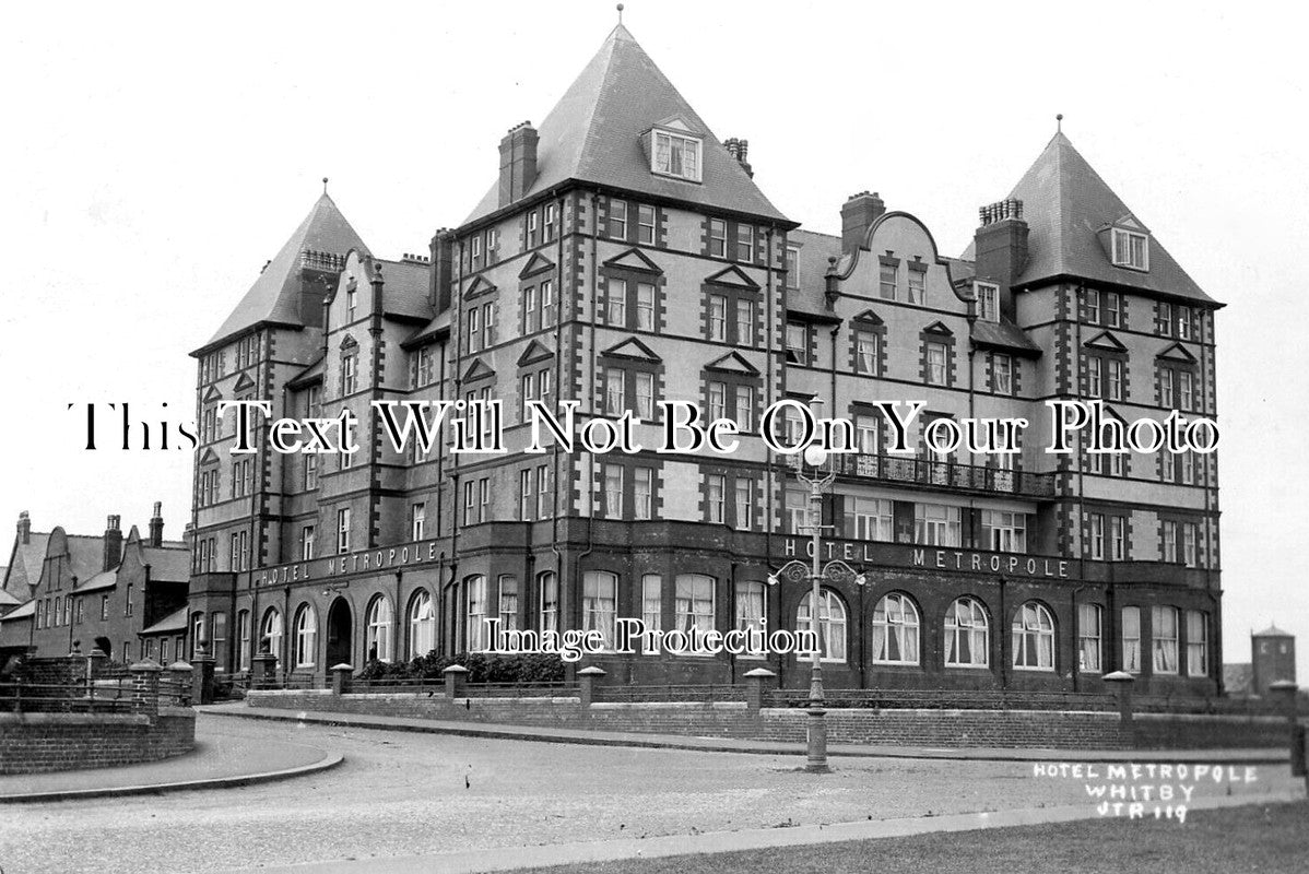 YO 12050 - Hotel Metropole, Whitby, Yorkshire c1910
